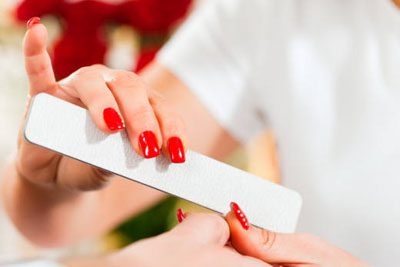 Pulizia e preparazione unghia